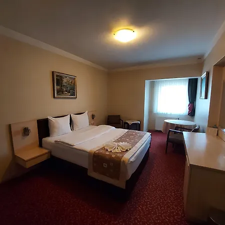 Hotel Pasa 3*